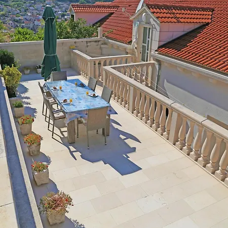 Relax & Enjoy Pucisca