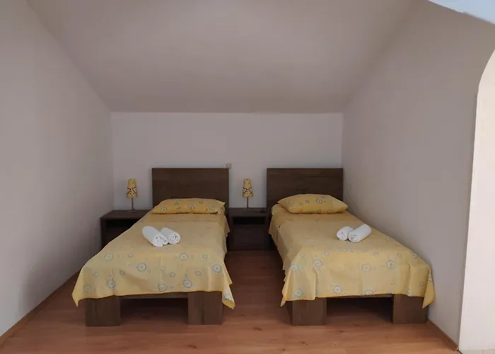 Relax & Enjoy Apartman Pucisca